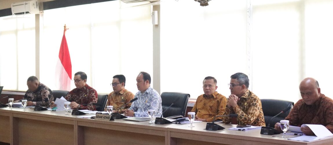 KPPU Gelar Sidang Pemaparan dan Evaluasi Program Kepatuhan Persaingan Usaha PT PCM Kimia Indonesia