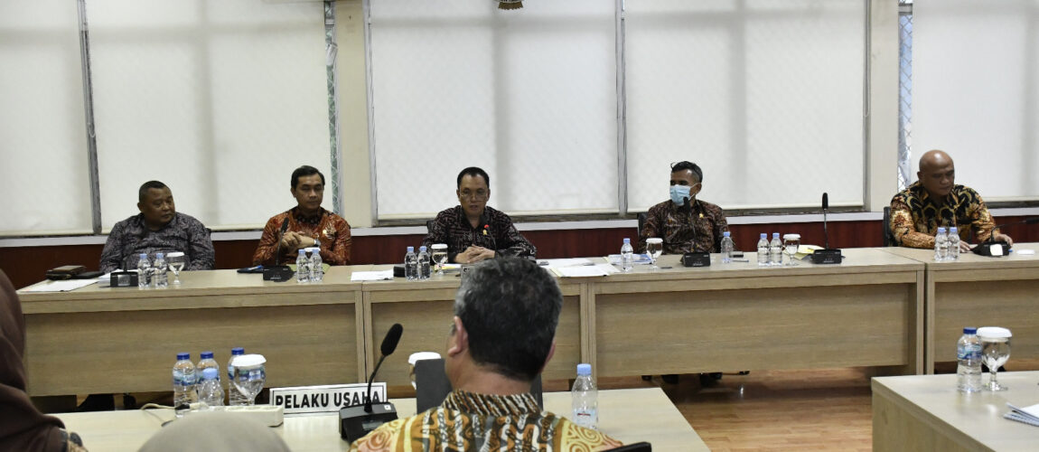 KPPU Gelar Sidang Pemaparan dan Evaluasi Program Kepatuhan Persaingan Usaha HK dan BTN