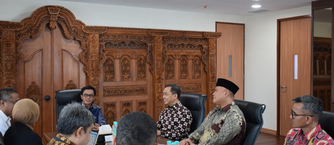 KPPU Bertemu Kemendikbudristek Bahas Penyuluh Kemitraan hingga Pinjol Pendidikan