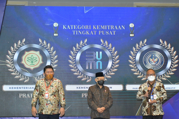 KPPU Berikan Anugerah KPPU Award Atas Kinerja Positif Persaingan Usaha Dan Kemitraan UMKM Nasional