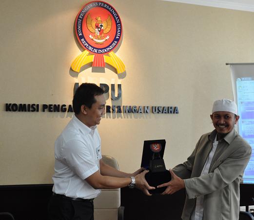 Mahasiswa FE UNDIP Semarang Kunjungi KPPU
