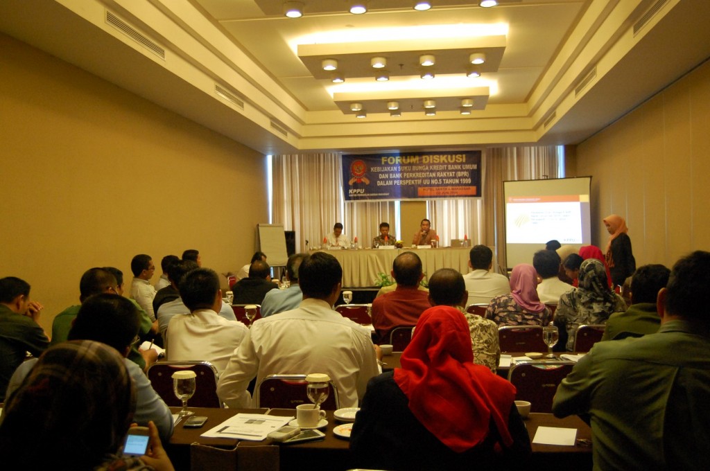 KPPU – OJK Sepakat Awasi Industri Perbankan di Makassar