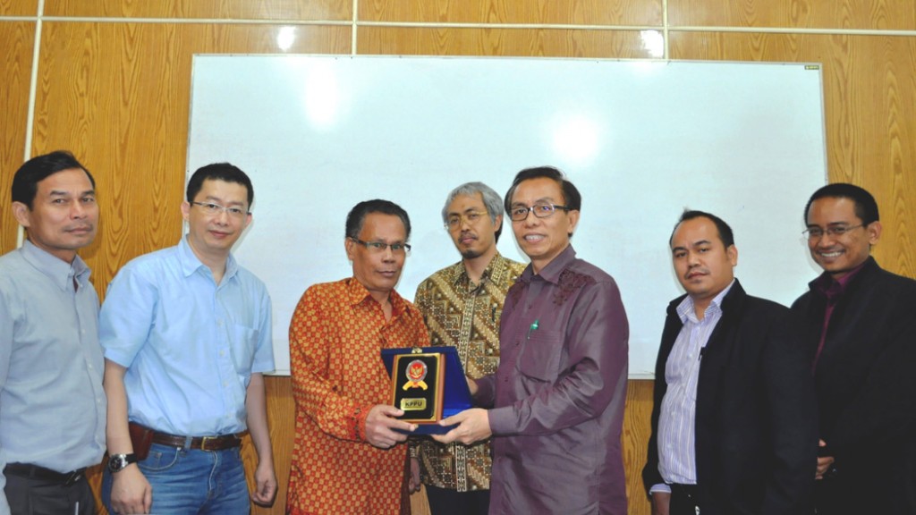 Media Visit : KPPU Pantau Monopoli Semen