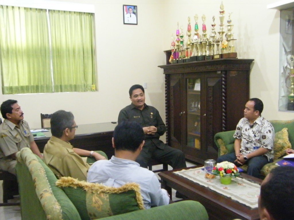 Audiensi dengan Kepala Dinas Kesehatan Provinsi Sumut Terkait Dengan Harmonisasi Kebijakan di Sektor Industri Kesehatan